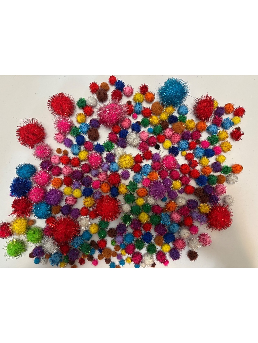 Glitter pompoms